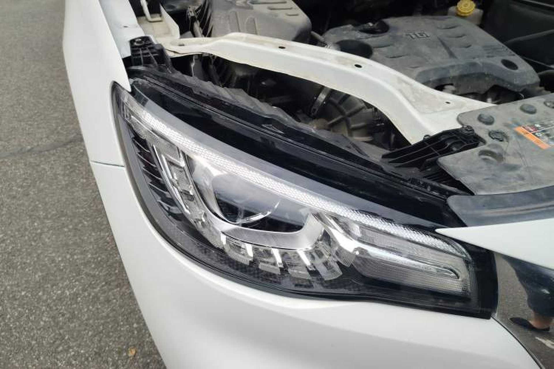 Used MG HS 2019 20T Manual Two-Wheel Drive Luxury Edition China VI Standard Right Front Headlight