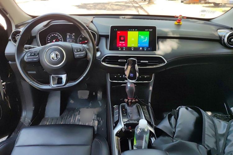 Used MG HS 2018 20T Automatic Two-Wheel Drive Hormone Dynamic Edition China V Standard Center Console