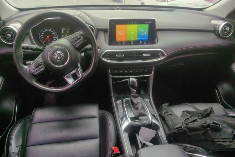 Used MG HS 2018 20T Automatic Two-Wheel Drive Hormone Dynamic Edition China V Standard Center Console