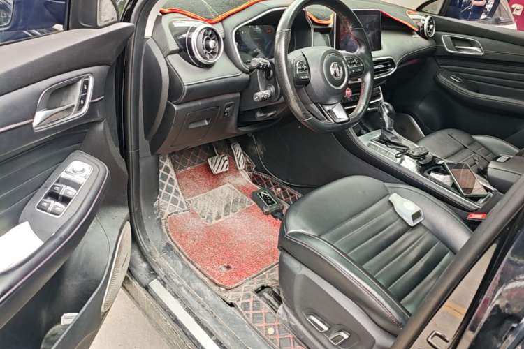 Used MG HS 2018 30T Automatic Two-Wheel Drive Trophy Edition—High-Octane V-Model Driver Seat