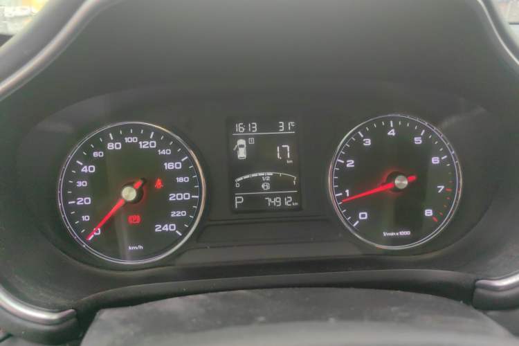Used MG HS 2018 20T Automatic Two-Wheel Drive Hormone Dynamic Edition China V Standard Instrument Cluster