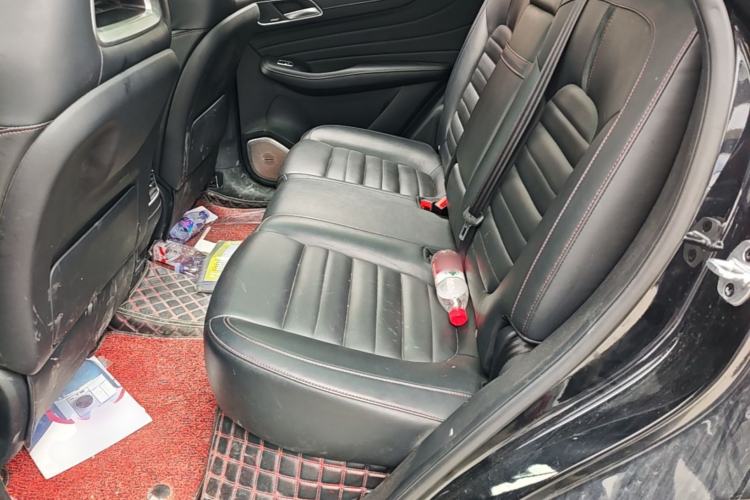 Used MG HS 2018 30T Automatic Two-Wheel Drive Trophy Edition—High-Octane V-Model Left Rear Seat
