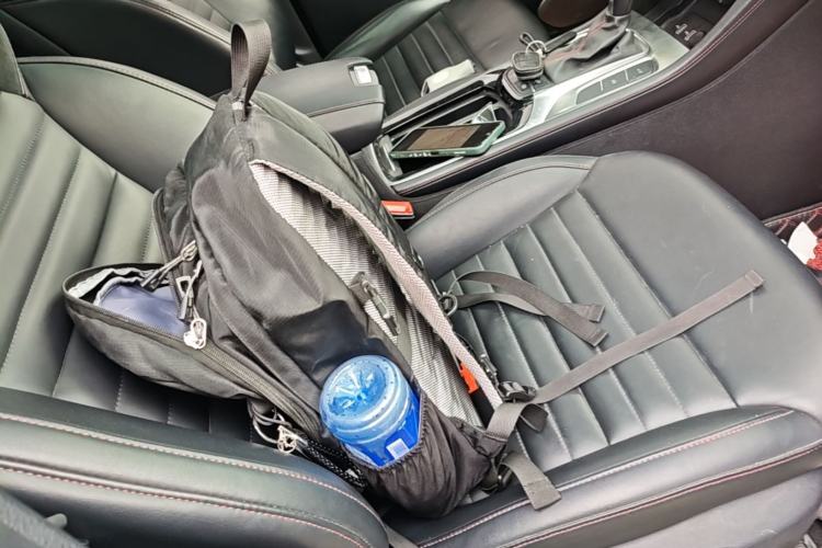Used MG HS 2018 30T Automatic Two-Wheel Drive Trophy Edition—High-Octane V-Model Right Front Seat