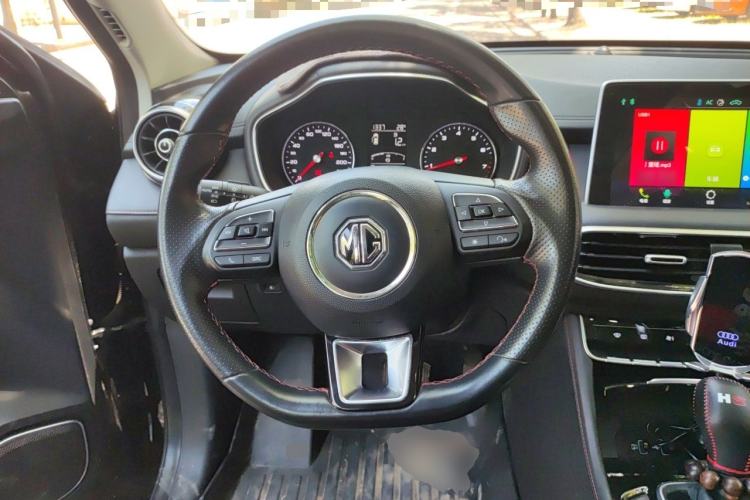 Used MG HS 2018 20T Automatic Two-Wheel Drive Hormone Dynamic Edition China V Standard Steering Wheel