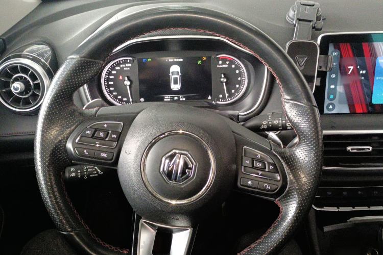 Used MG HS 2018 20T Automatic Two-Wheel Drive Hormone Passion Edition China V Standard Steering Wheel