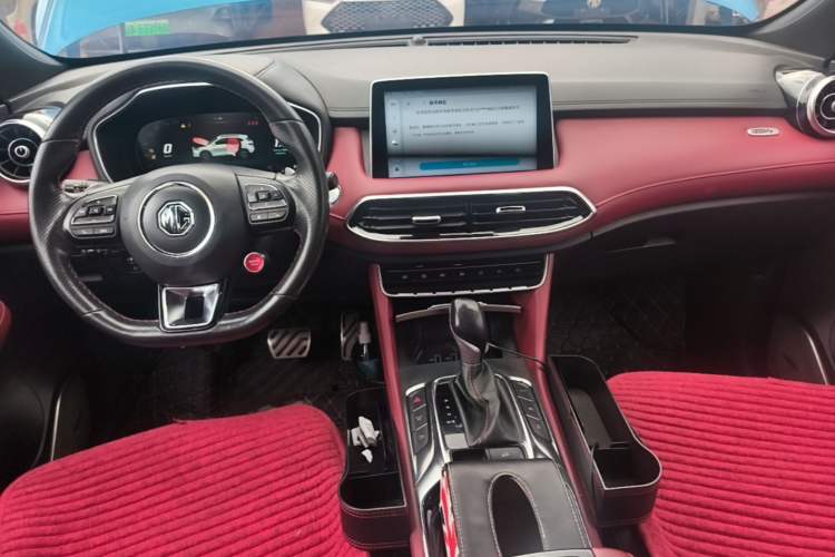Used MG HS 2018 30T Automatic All-Wheel Drive Trophy Hormone-Infused Version China V Standard Center Console