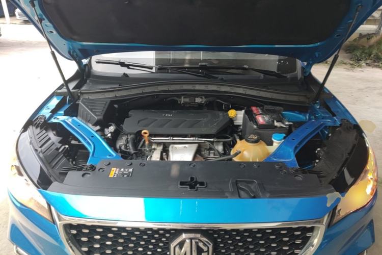 Used MG HS 2018 30T Automatic All-Wheel Drive Trophy Hormone-Infused Version China V Standard Engine Bay