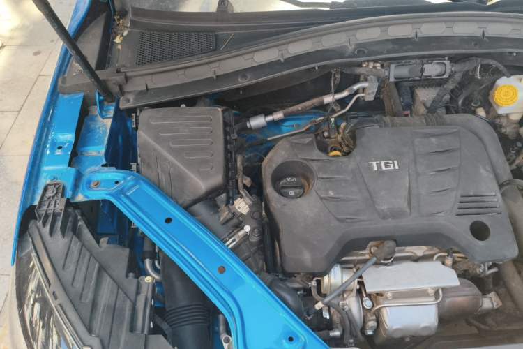 Used MG HS 2018 20T Automatic Two-Wheel Drive Hormone Dynamic Edition China V Standard Engine Bay Right