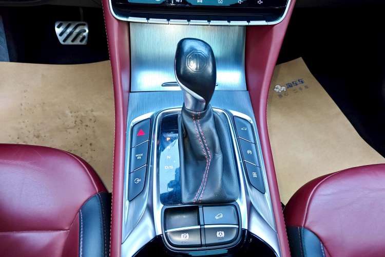 Used MG HS 2018 30T Automatic All-Wheel Drive Trophy Hormone-Infused Version China V Standard Gear Lever