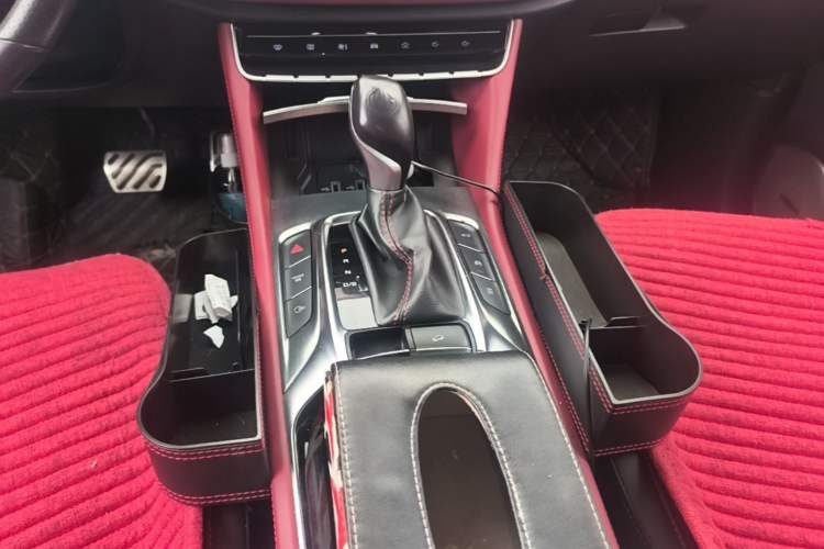Used MG HS 2018 30T Automatic All-Wheel Drive Trophy Hormone-Infused Version China V Standard Gear Lever