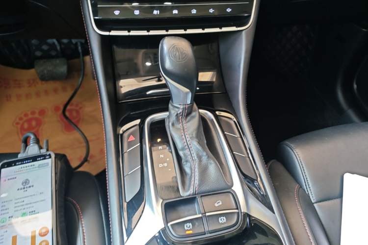 Used MG HS 2018 20T Automatic Two-Wheel Drive Hormone Dynamic Edition China V Standard Gear Lever