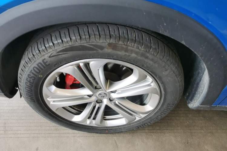 Used MG HS 2018 30T Automatic Two-Wheel Drive Trophy Edition—High-Octane V-Model Left Front Wheel Hub