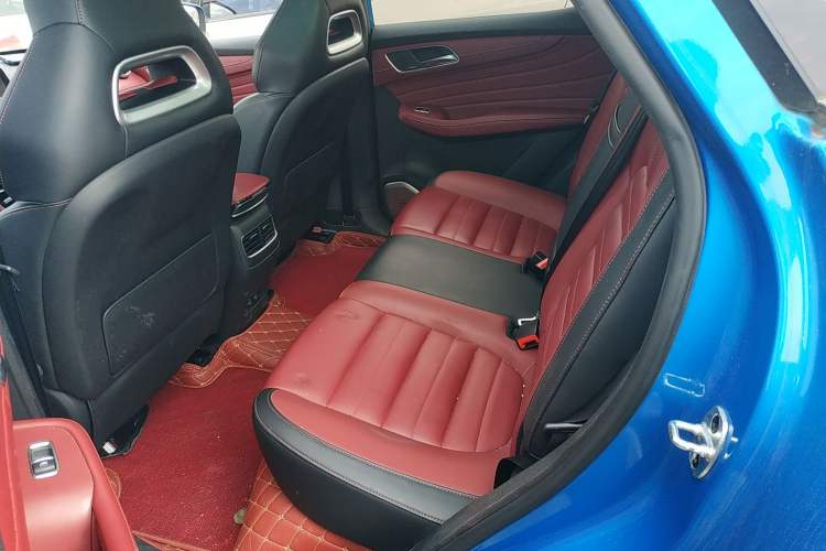 Used MG HS 2018 30T Automatic Two-Wheel Drive Trophy Edition—High-Octane V-Model Left Rear Seat