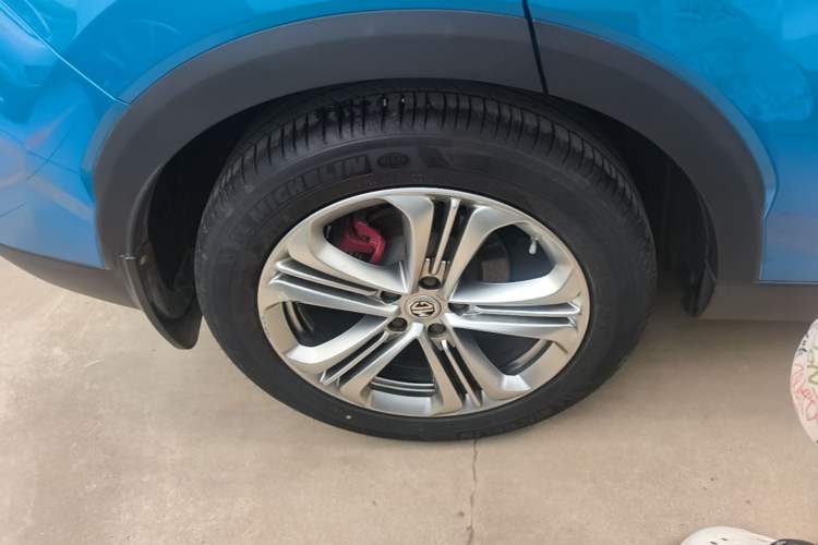 Used MG HS 2018 30T Automatic All-Wheel Drive Trophy Hormone-Infused Version China V Standard Right Rear Wheel Hub