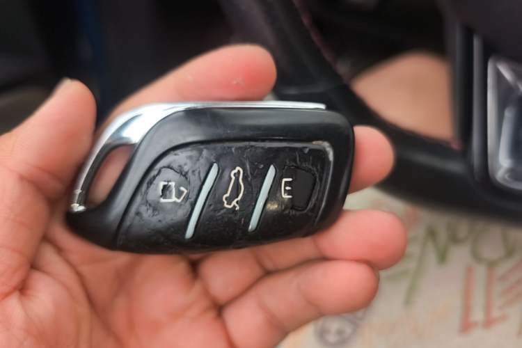 Used MG HS 2018 30T Automatic All-Wheel Drive Trophy Hormone-Infused Version China V Standard Vehicle Key