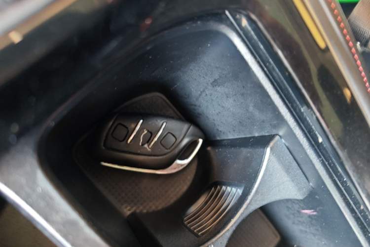 Used MG HS 2018 20T Automatic Two-Wheel Drive Hormone Dynamic Edition China V Standard Vehicle Key