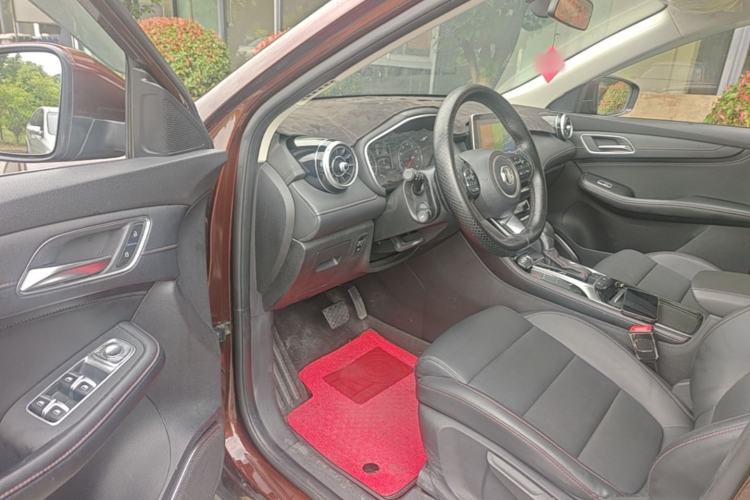 Used MG HS 2018 20T Automatic Two-Wheel Drive Hormone Dynamic Edition China V Standard Driver Seat