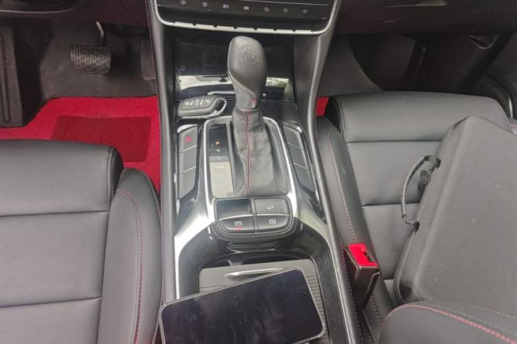 Used MG HS 2018 20T Automatic Two-Wheel Drive Hormone Dynamic Edition China V Standard Gear Lever