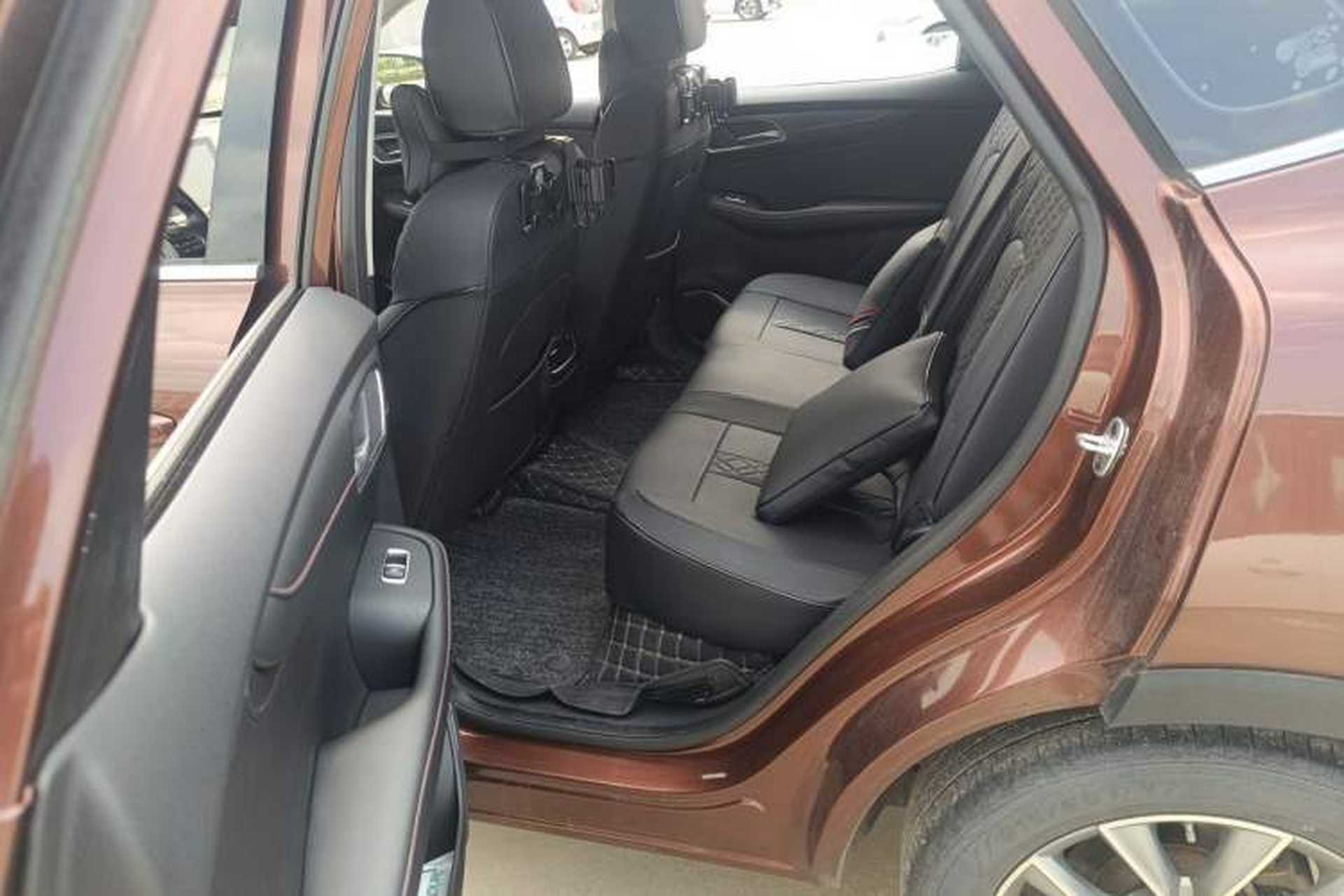 Used MG HS 2018 20T Automatic Two-Wheel Drive Hormone Dynamic Edition China V Standard Interior 4