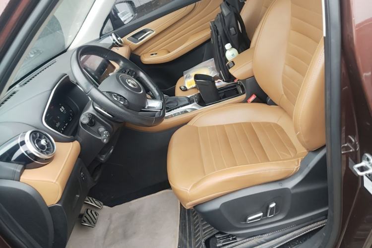 Used MG HS 2018 30T Automatic Two-Wheel Drive Trophy Edition—High-Octane V-Model Left Front Seat