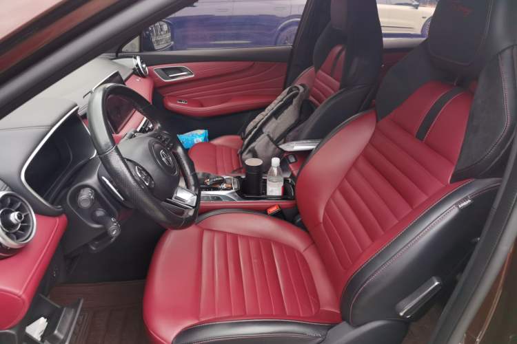 Used MG HS 2018 30T Automatic Two-Wheel Drive Trophy Edition—High-Octane V-Model Left Front Seat