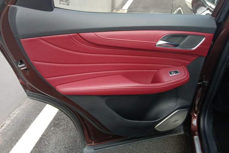 Used MG HS 2018 30T Automatic Two-Wheel Drive Trophy Edition—High-Octane V-Model Left Rear Door Interior