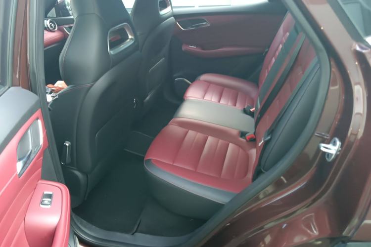 Used MG HS 2018 30T Automatic Two-Wheel Drive Trophy Edition—High-Octane V-Model Left Rear Seat
