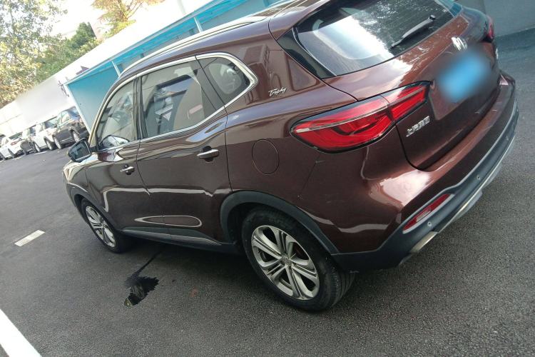 Used MG HS 2018 30T Automatic Two-Wheel Drive Trophy Edition—High-Octane V-Model Left Side