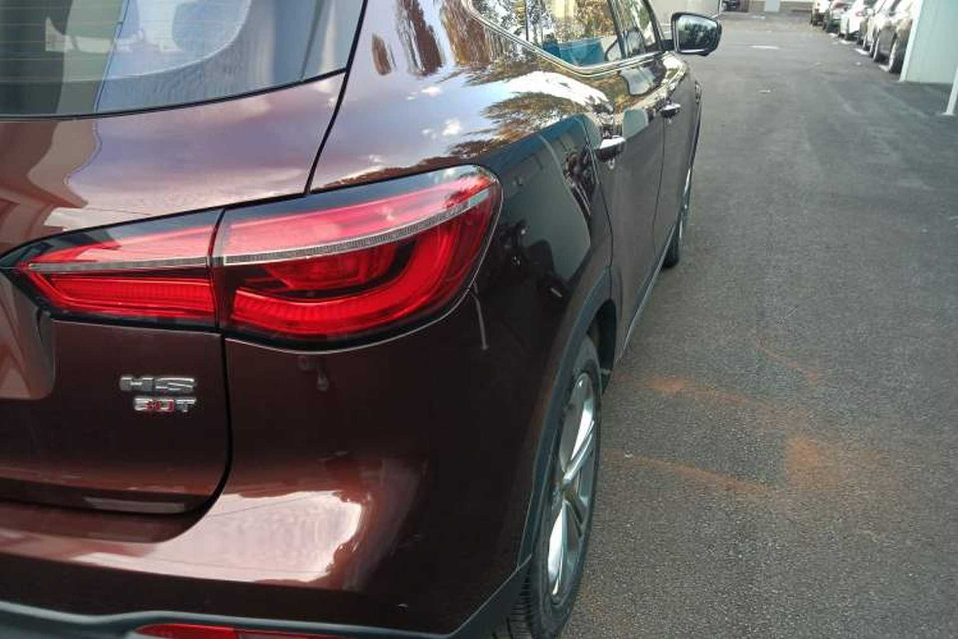 Used MG HS 2018 30T Automatic Two-Wheel Drive Trophy Edition—High-Octane V-Model Right Rear Taillight