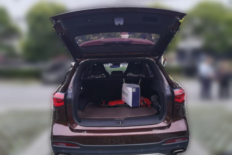 Used MG HS 2018 30T Automatic Two-Wheel Drive Trophy Edition—High-Octane V-Model Trunk
