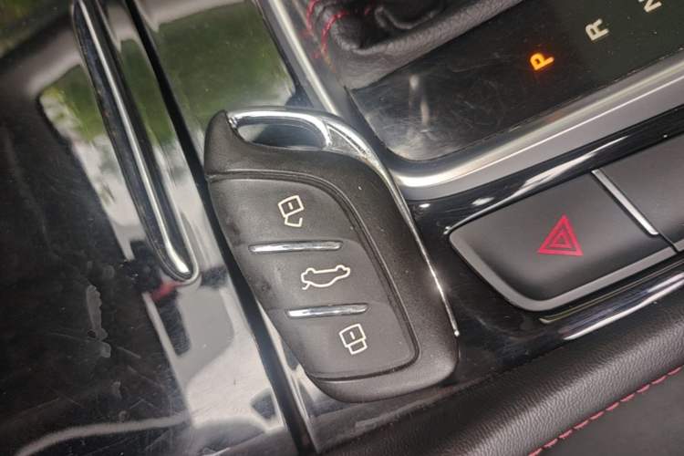 Used MG HS 2018 20T Automatic Two-Wheel Drive Hormone Dynamic Edition China V Standard Vehicle Key