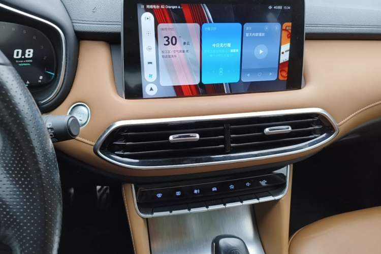 Used MG HS 2018 30T Automatic All-Wheel Drive Trophy Hormone-Infused Version China V Standard Audio And AC Panel