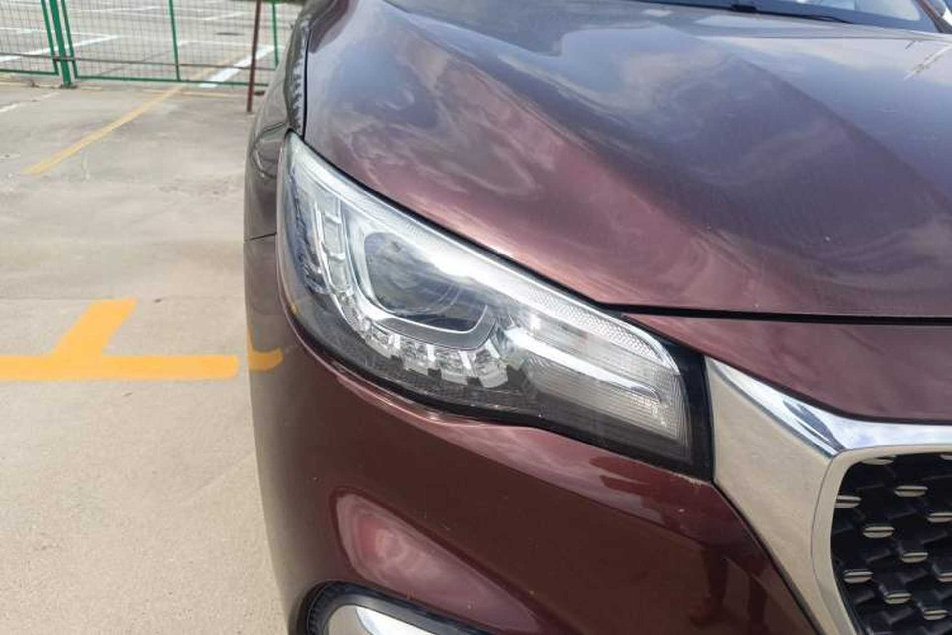 Used MG HS 2018 20T Automatic Two-Wheel Drive Hormone Dynamic Edition China V Standard Right Front Headlight