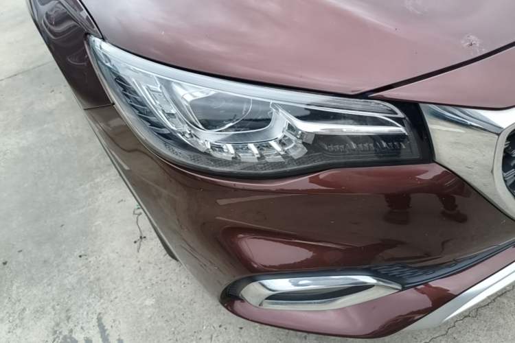 Used MG HS 2018 30T Automatic All-Wheel Drive Trophy Hormone-Infused Version China V Standard Right Front Headlight