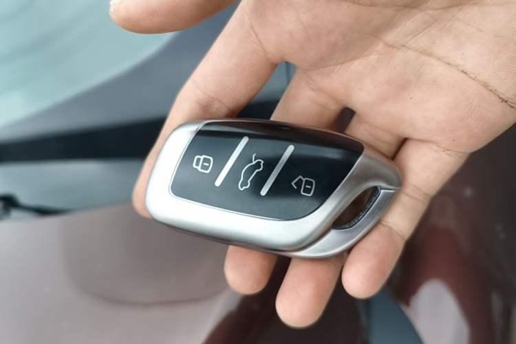 Used MG HS 2018 30T Automatic All-Wheel Drive Trophy Hormone-Infused Version China V Standard Vehicle Key