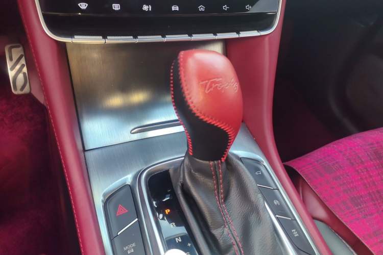 Used MG HS 2018 30T Automatic All-Wheel Drive Trophy Hormone-Infused Version China V Standard Gear Lever