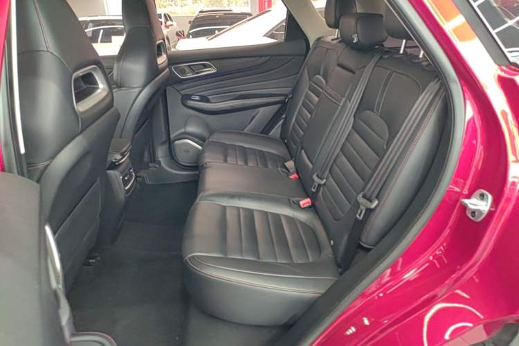 Used MG HS 2018 30T Automatic Two-Wheel Drive Trophy Edition—High-Octane V-Model Left Rear Seat