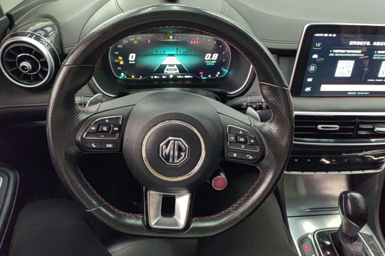 Used MG HS 2018 30T Automatic Two-Wheel Drive Trophy Edition—High-Octane V-Model Steering Wheel