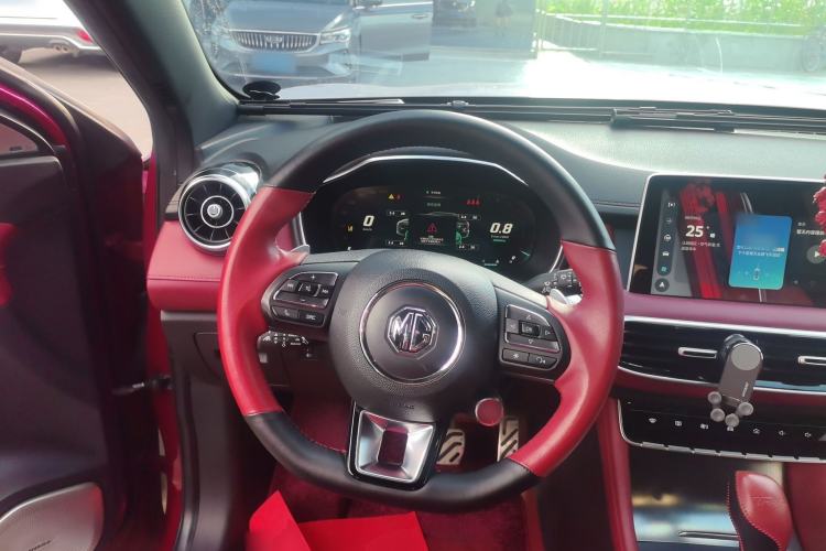 Used MG HS 2018 30T Automatic All-Wheel Drive Trophy Hormone-Infused Version China V Standard Steering Wheel