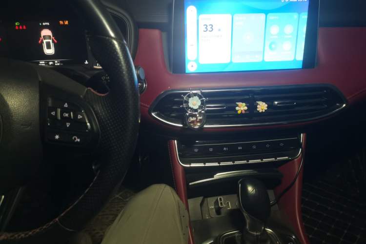 Used MG HS 2018 30T Automatic 2WD Trophy Hormone-Driven Edition China V Standard Audio And AC Panel