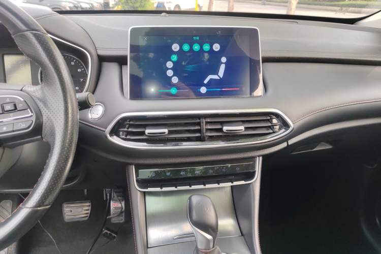 Used MG HS 2018 20T Automatic Two-Wheel Drive Hormone Dynamic Edition China V Standard Audio And AC Panel