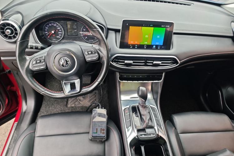 Used MG HS 2018 20T Automatic Two-Wheel Drive Hormone Dynamic Edition China V Standard Center Console