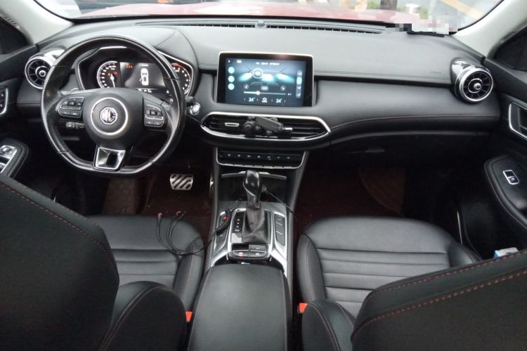 Used MG HS 2018 20T Automatic Two-Wheel Drive Hormone Passion Edition China V Standard Center Console