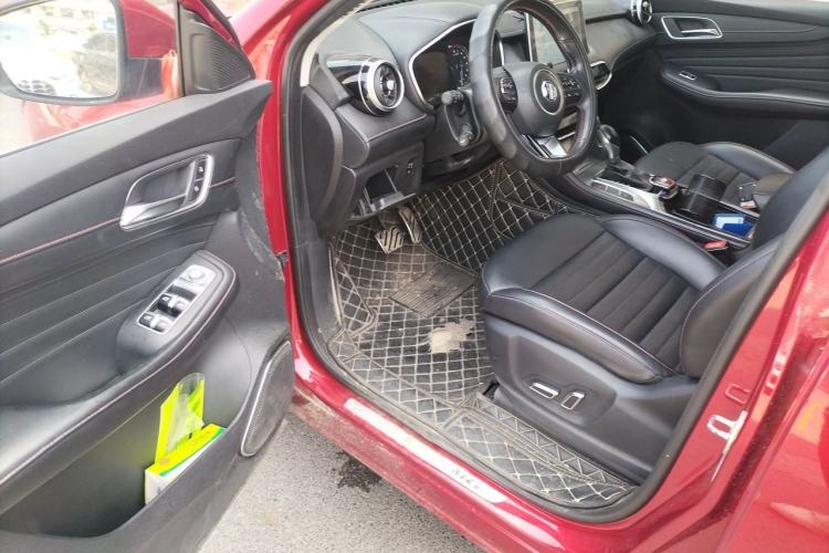 Used MG HS 2018 20T Automatic Two-Wheel Drive Hormone Passion Edition China V Standard Driver Seat