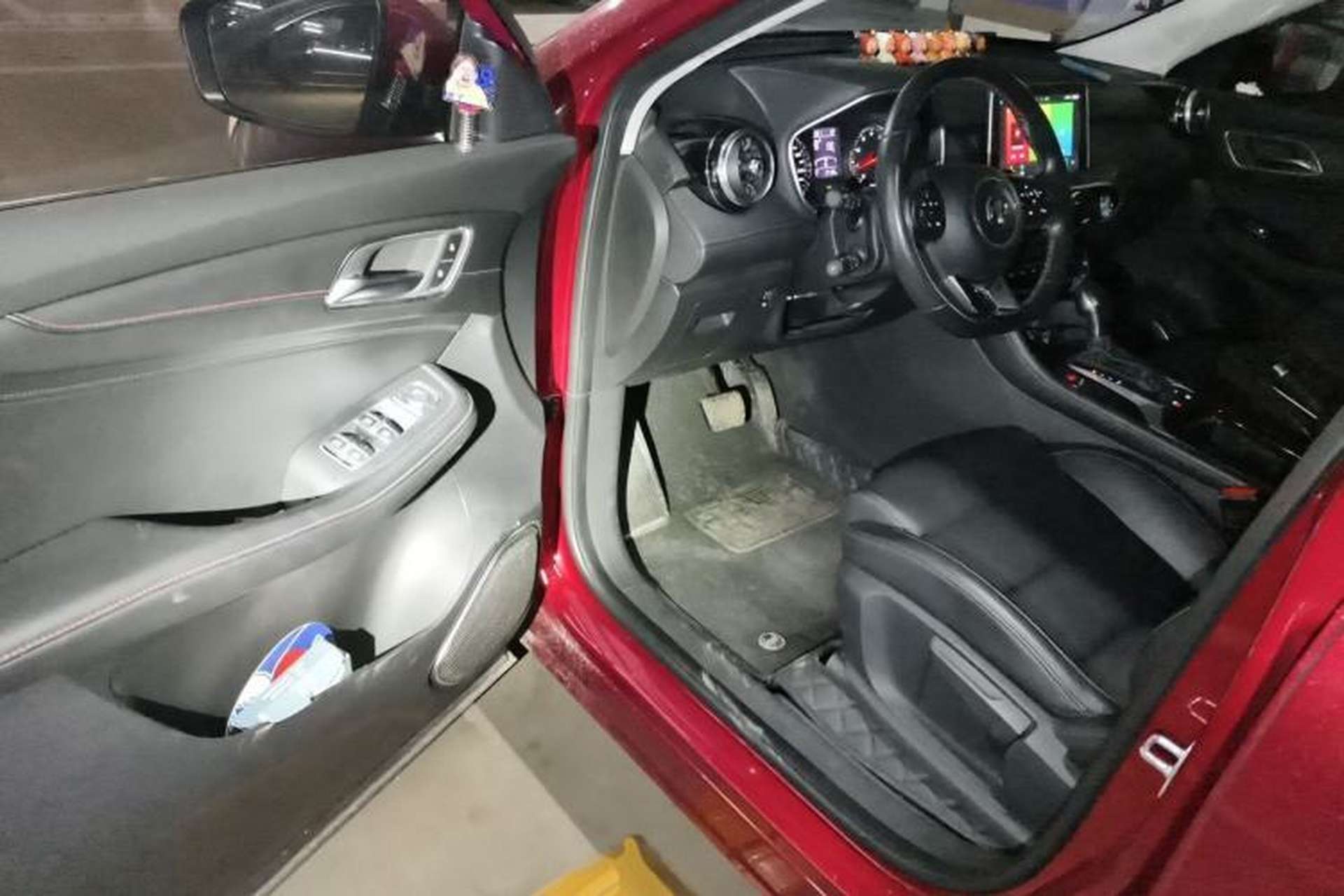 Used MG HS 2018 20T Automatic Two-Wheel Drive Hormone Dynamic Edition China V Standard Driver Seat