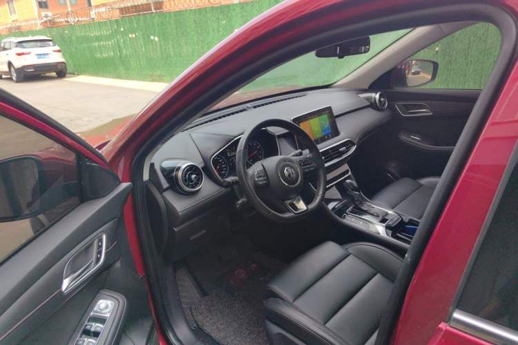 Used MG HS 2018 20T Automatic Two-Wheel Drive Hormone Dynamic Edition China V Standard Driver Seat