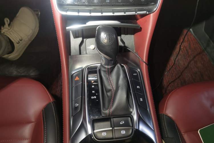 Used MG HS 2018 30T Automatic 4x4 Trophy "Hormone of Passion" Edition China V Standard Gear Lever
