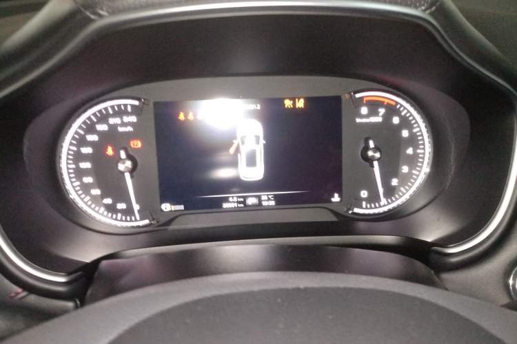 Used MG HS 2018 20T Automatic Two-Wheel Drive Hormone Passion Edition China V Standard Instrument Cluster