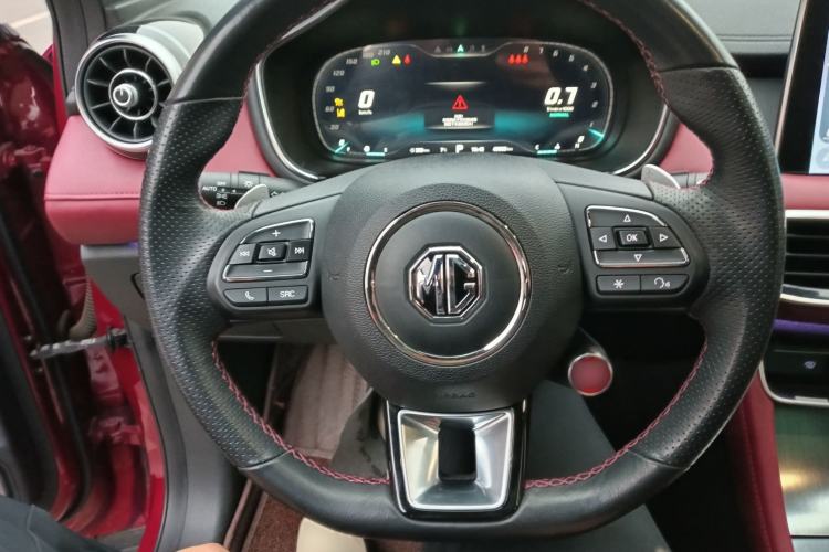Used MG HS 2018 30T Automatic All-Wheel Drive Trophy Hormone-Infused Version China V Standard Interior 2