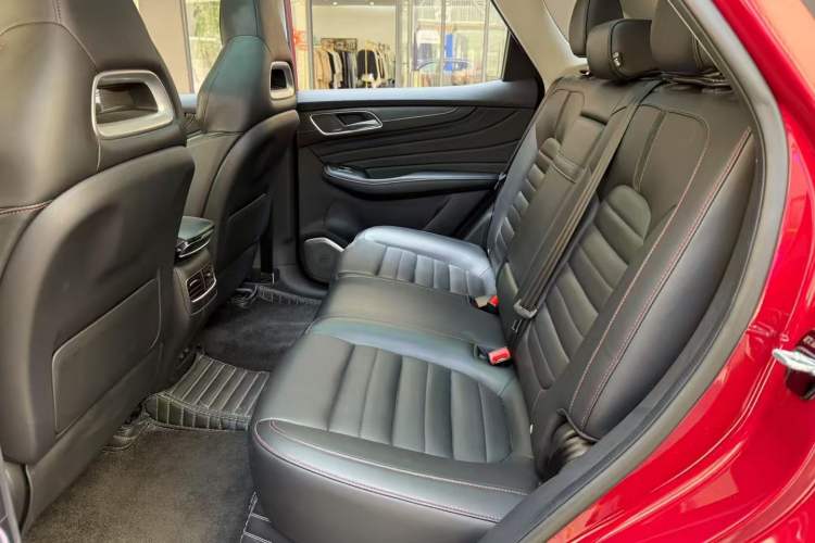 Used MG HS 2018 30T Automatic Two-Wheel Drive Trophy Edition—High-Octane V-Model Interior 3